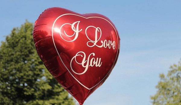 星座情感揭秘：最易变心的三大星座，热情如