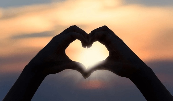 十月天秤座：花语点睛，运势如虹