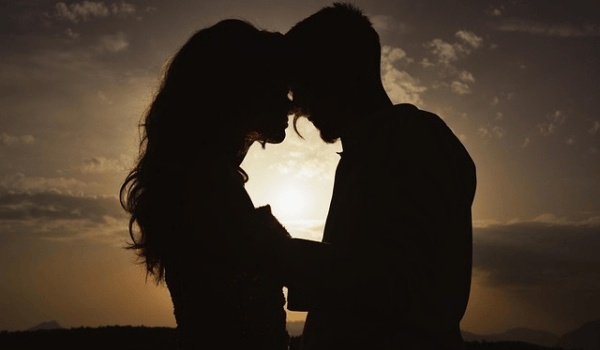 看似单纯直率，实则深藏不露的三大星座揭秘