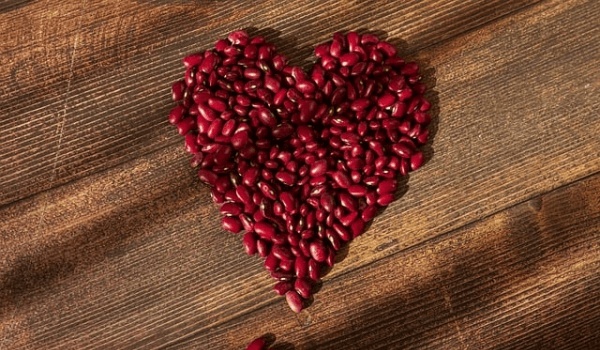 水瓶男与金牛女：性格碰撞下的兼容性探秘