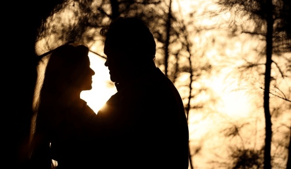 双子座明日运势大揭秘：爱情转机，事业财运